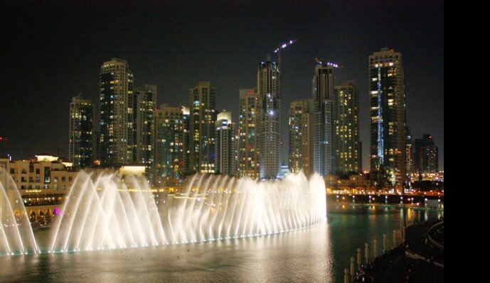 Dubai Fountain (1)