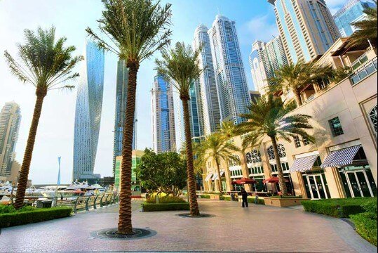 dubai marina walkway