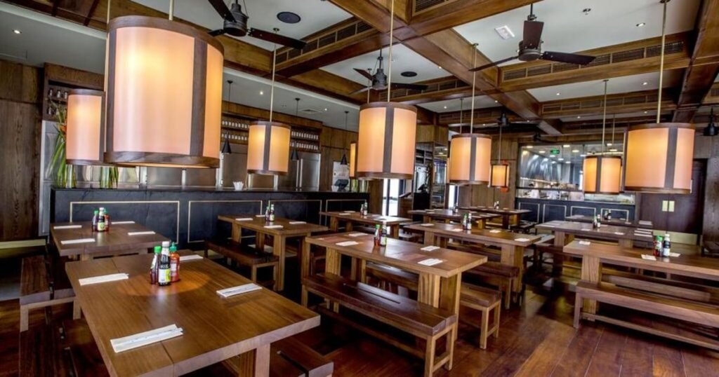 Busaba Eathai    Mid-Range  Casual