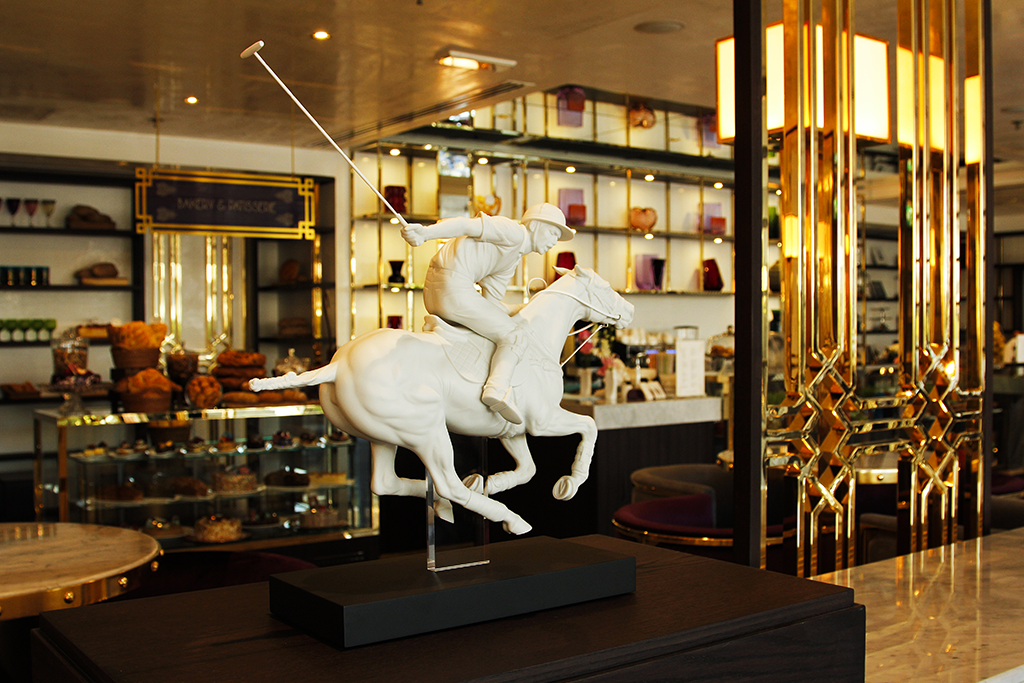Cafe Society | Chic European Café
