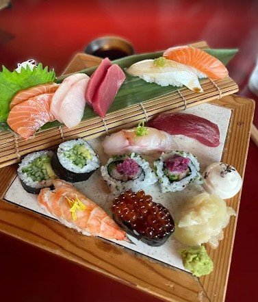 Mimi Kakushi Sushi