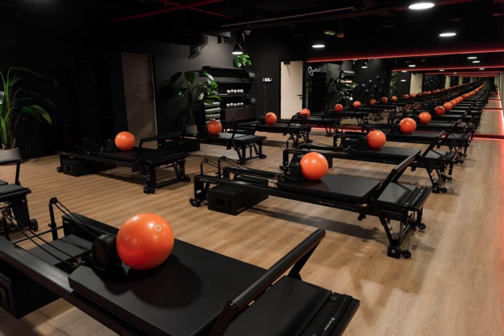 Pure Motion Dubai  

Reformer + Mat + Yoga